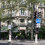 Spacious Apartment In Montparnasse