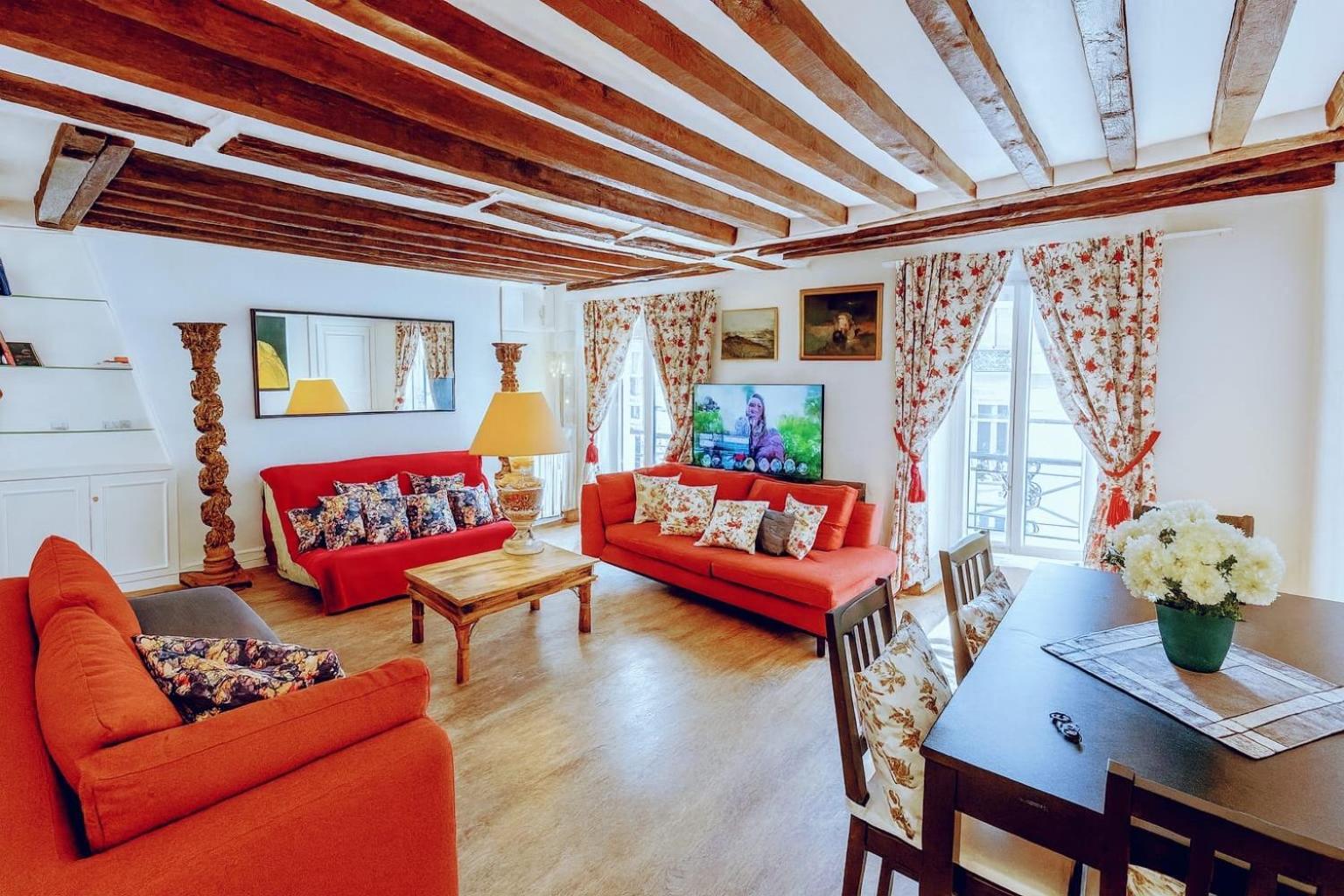 Spacious In Montparnasse Parigi